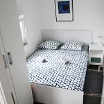 In With Balcony, Air Conditioning, Wifi, Washing Machine 4762-1 * Vir