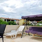 In With Balcony, Air Conditioning, Wifi, Washing Machine 4762-1 Apartamento