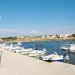 Apartamento In With Balcony, Air Conditioning, Wifi, Washing Machine 4762-1 *