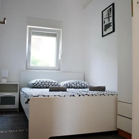 Lägenhet In With Balcony, Air Conditioning, Wifi, Washing Machine 4762-1 *