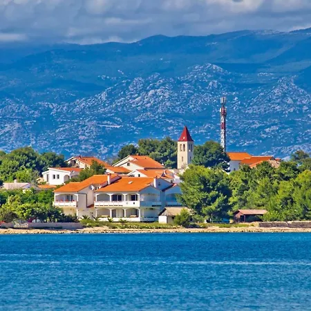 In With Balcony, Air Conditioning, Wifi, Washing Machine 4762-1 *