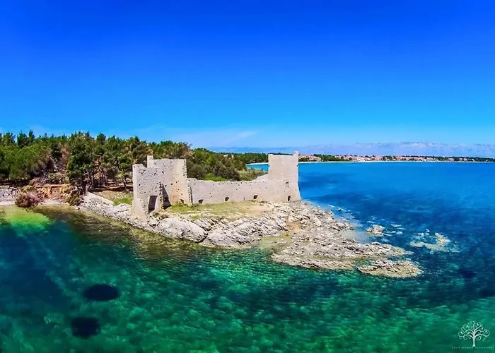 In With Balcony, Air Conditioning, Wifi, Washing Machine 4762-1 *