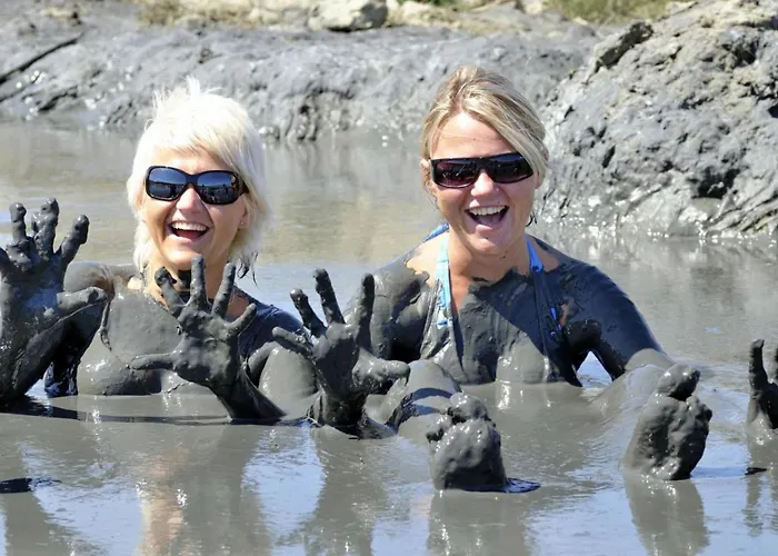 In With Balcony, Air Conditioning, Wifi, Washing Machine 4762-1 Appartement *