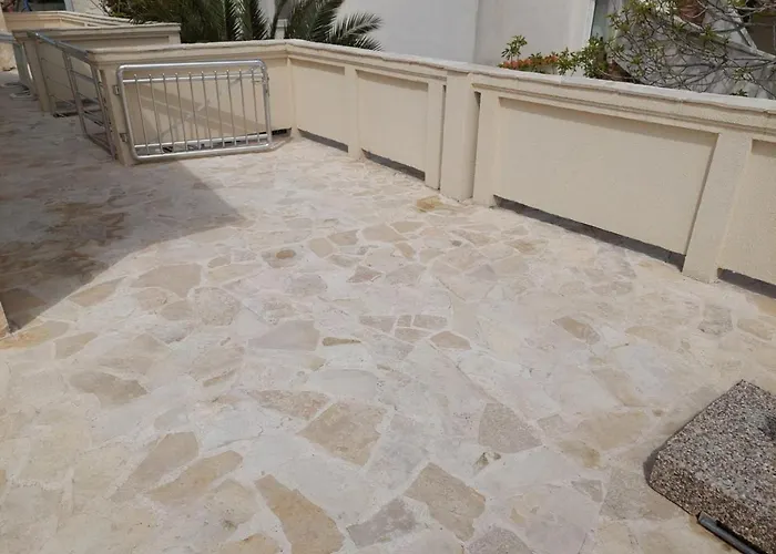 In With Balcony, Air Conditioning, Wifi, Washing Machine 4762-1